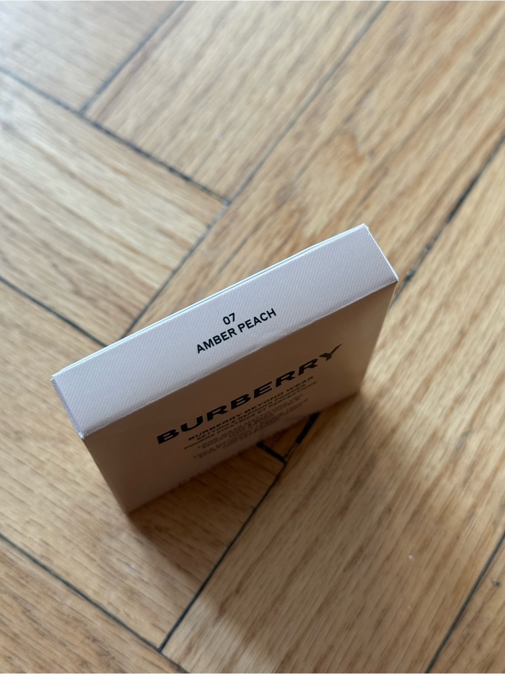 Burberry Setting & Refining Powder - Picture 3 of 4
